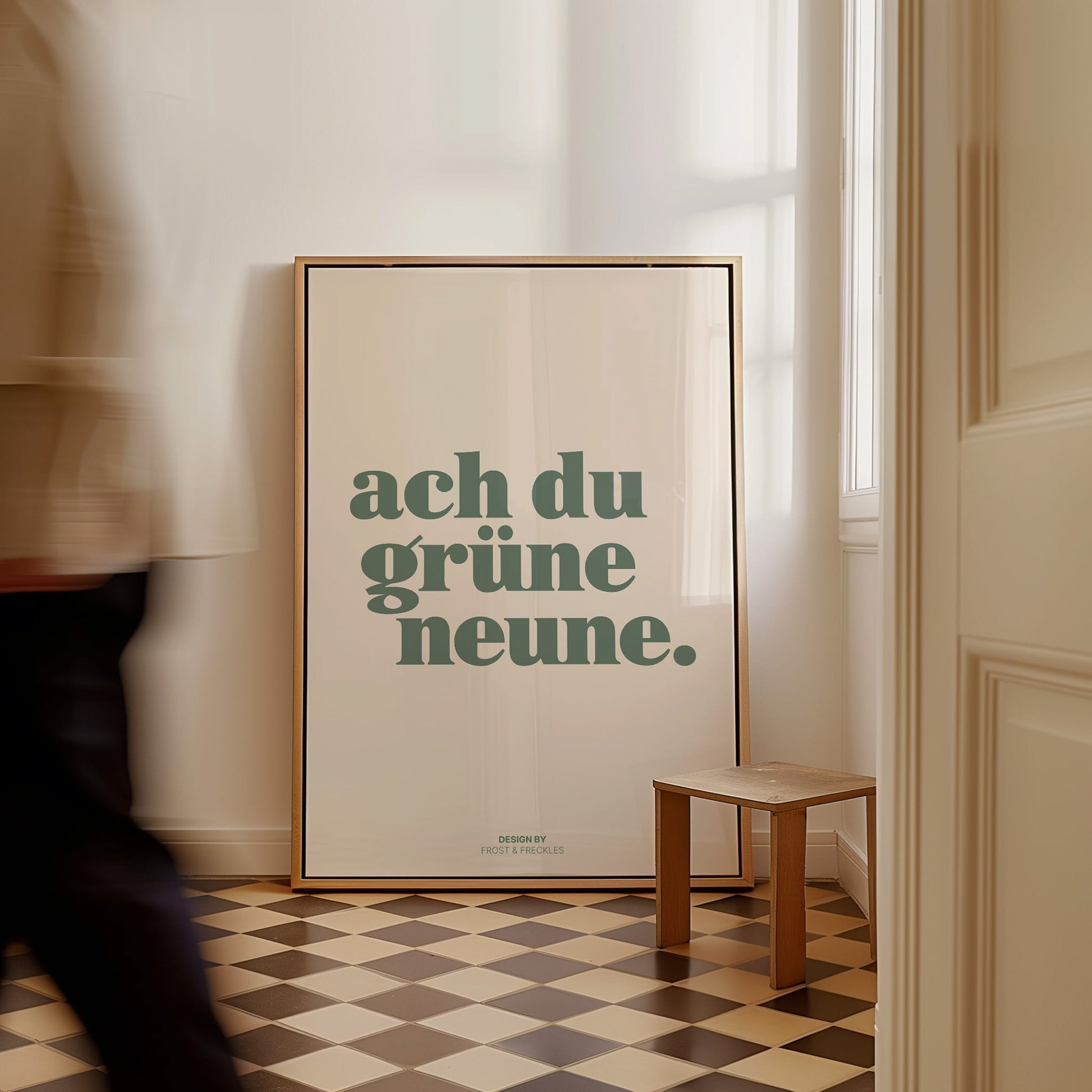 Modernes Textposter für Küche, Bad oder Wohnzimmer mit deutschem Spruch Ach Du Grüne Neune in pastellfarbe grün.