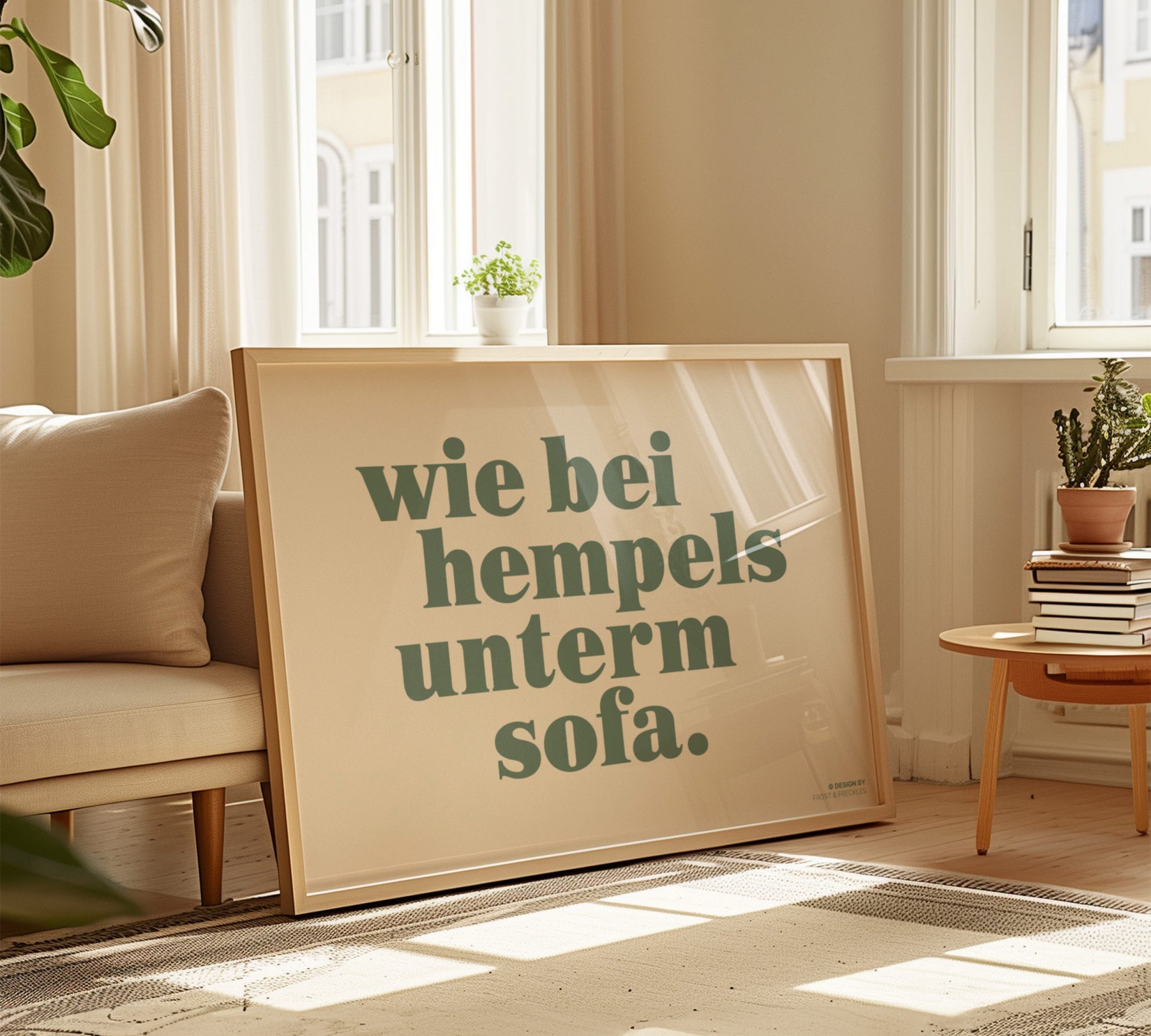Ein vom skandinavischen Stil inspiriertes Spruch-Poster "Wie bei Hempels-unterm-Sofa" als humorvolles Geschenk zum Einzug oder für die erste eigene Wohnung.