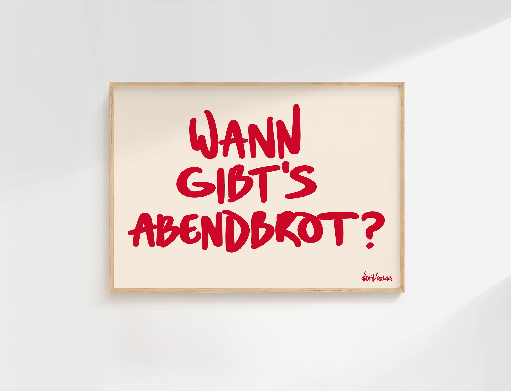 Modernes Typografie Poster mit dem Spruch Wann gibt’s Abendbrot in Rot und Creme Farben