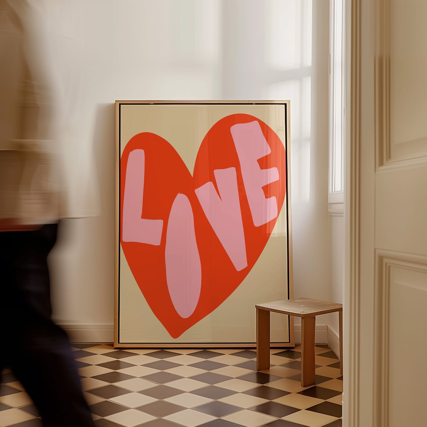 Stilvolle Wanddeko mit Liebe Schriftzug und Herzform
