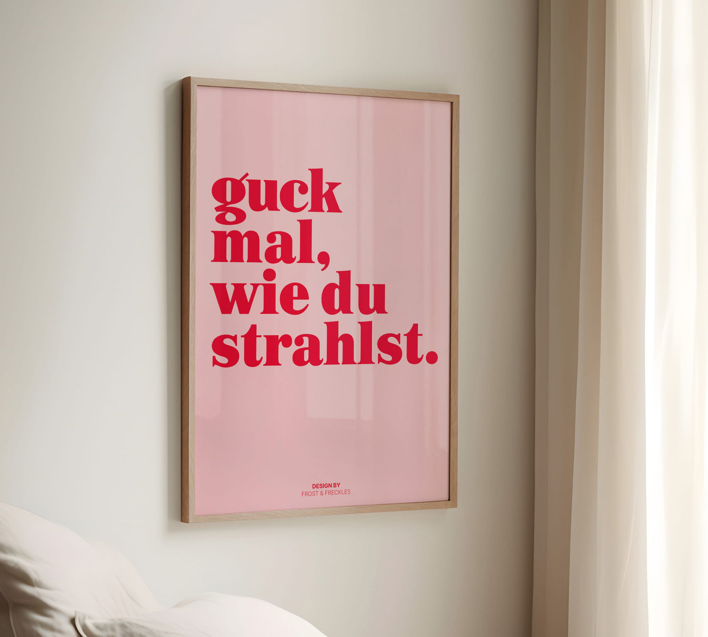 Pinke Wall Art mit Self Love Message fürs Schlafzimmer