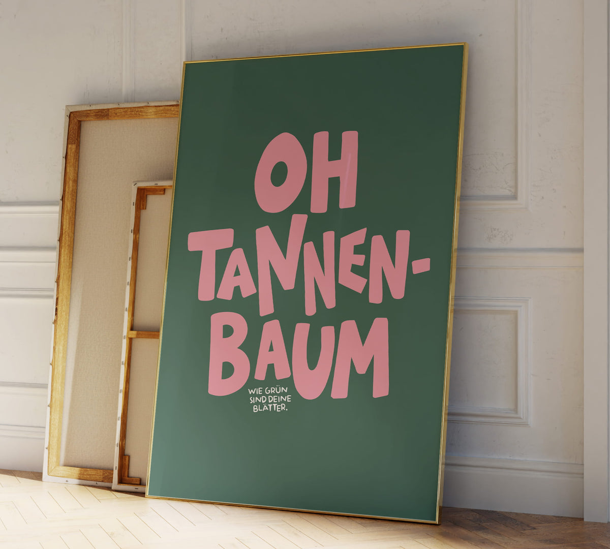 Modernes Poster Oh Tannenbaum mit Weihnachtsmotiv für eine ästhetische Gallery Wall in der Adventszeit.